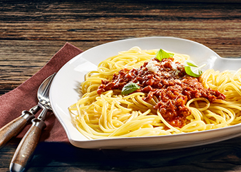 Traditional Italian spaghetti with parmesan Traditional Italian spaghetti with parmesan