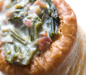 vol au vent con crema di asparagi e prosciutto vol au vent con crema di asparagi e prosciutto