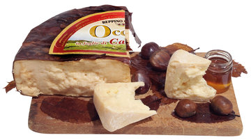 Formaggio affinato in foglie di castagno Occelli