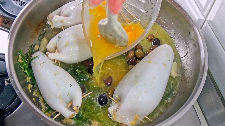 aggiungere-olive-e-succo-di-arancia