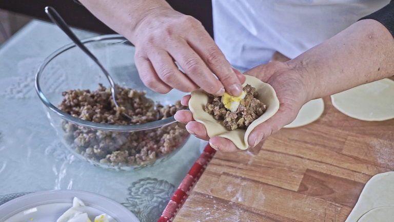 aggiungere-ragu-e-uovo-sodo aggiungere-ragu-e-uovo-sodo