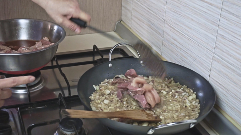 aggiungere-la-carne aggiungere-la-carne