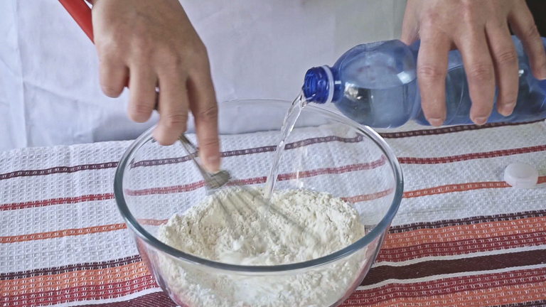 aggiungere-acqua-frizzante-fredda