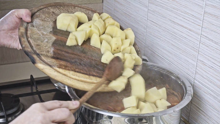 aggiungere-le-patate
