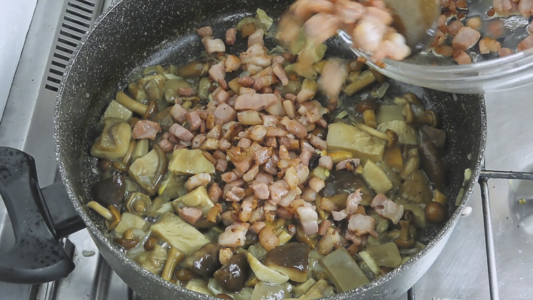 aggiungere-una-parte-della-pancetta