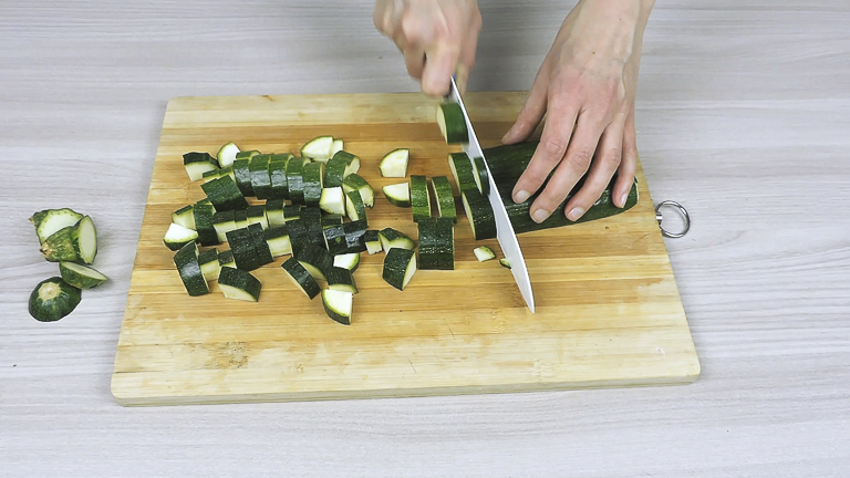 tagliare-zucchine tagliare-zucchine
