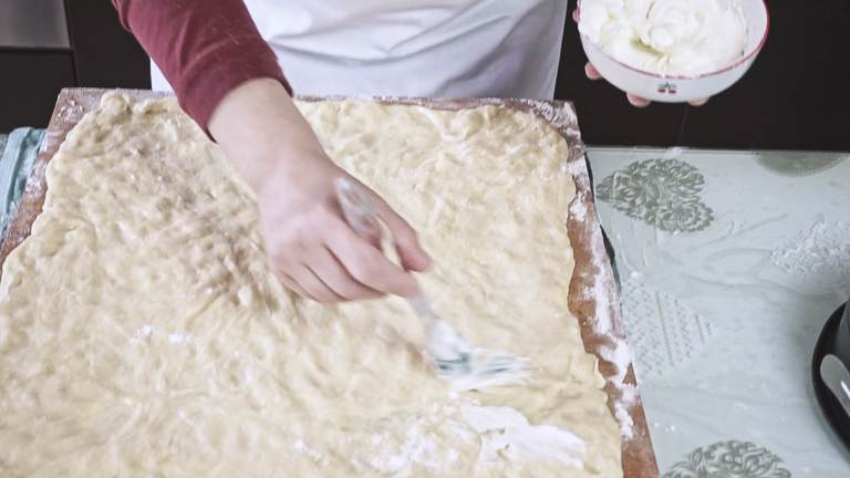 spennellare-l-impasto-con-il-burro